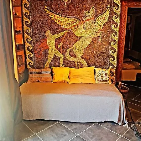 Dinos' House