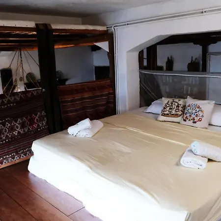 Dinos' House * Skyros